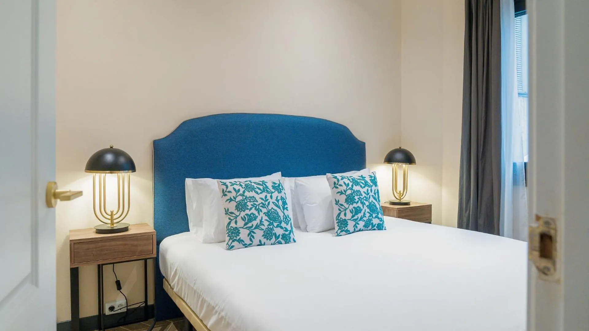 Stay U-Nique Apartment Putxet II Барселона 0*,  Испания